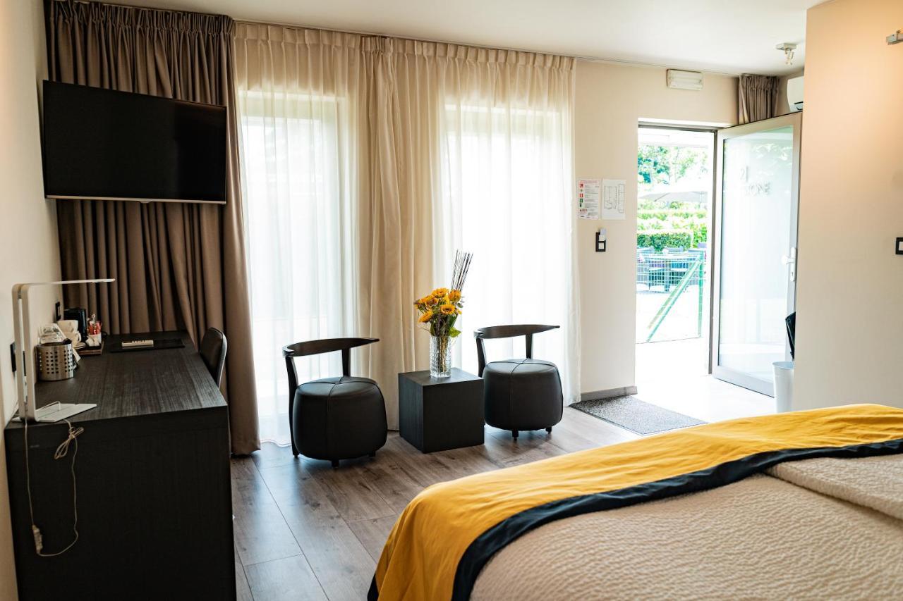 דנדרמונדה Abalona Hotel & Apartments מראה חיצוני תמונה
